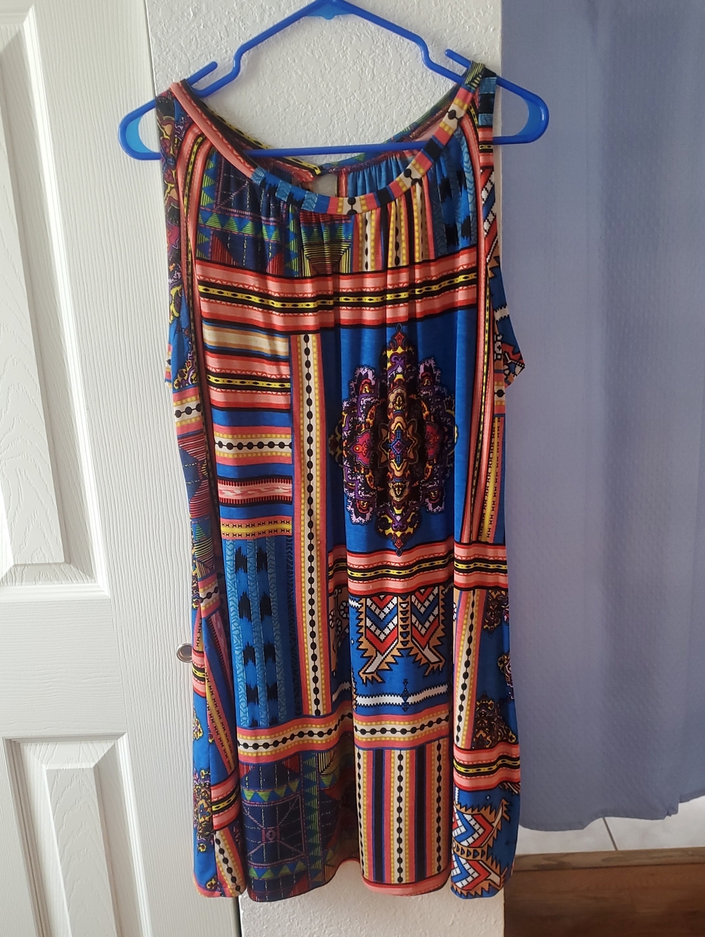 Source Unknown Blue and Coral Geometric Print Midi Dress